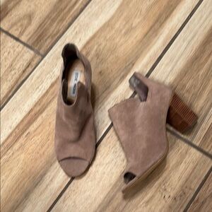 Steve Madden Tan Modern Suede Mules